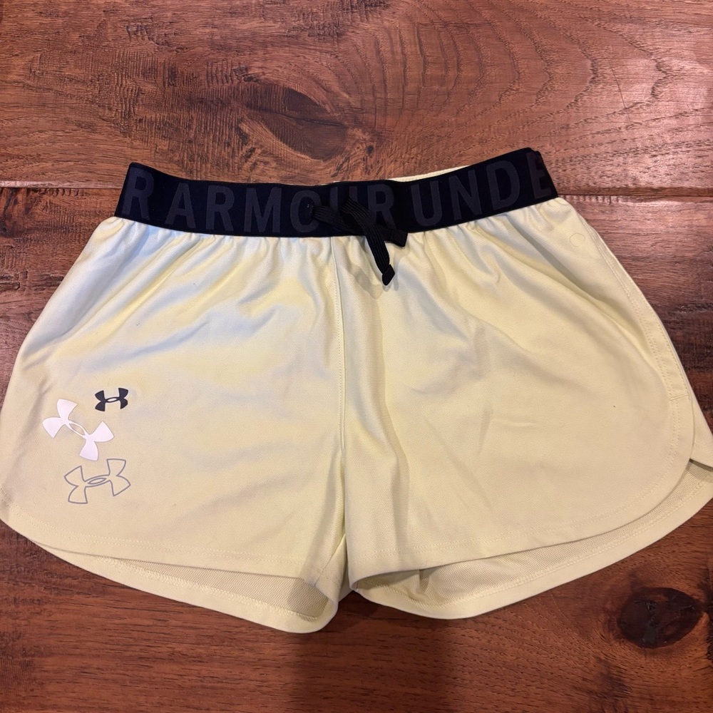 Under Armour Light Green Athletic Shorts Lightweight Breathable YLG